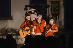 Oficina gratuita de teatro abre inscrições para jovens e adultos em Sete Lagoas