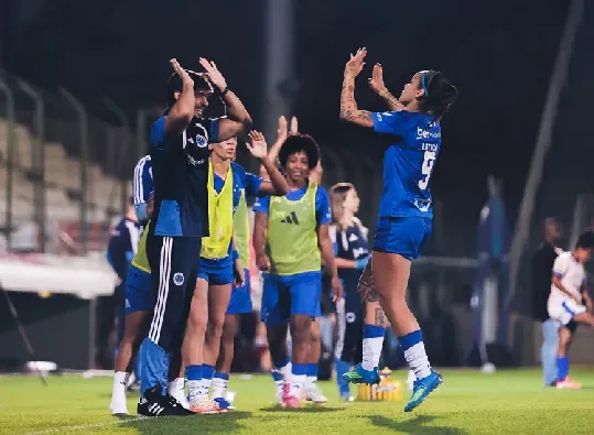 Cruzeiro abre venda de ingressos para jogo contra o São Paulo pelo Brasileirão Feminino na Arena do Jacaré