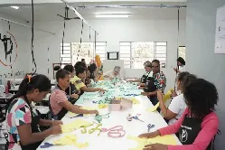 Últimos dias para inscrições no curso gratuito de Design de Moda em Nova Lima