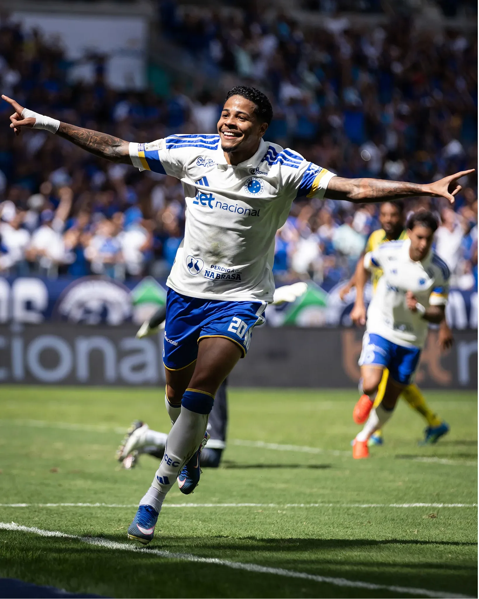 Cruzeiro bate o Mirassol e aproveita festa de Dia dos Pais no Mineirão