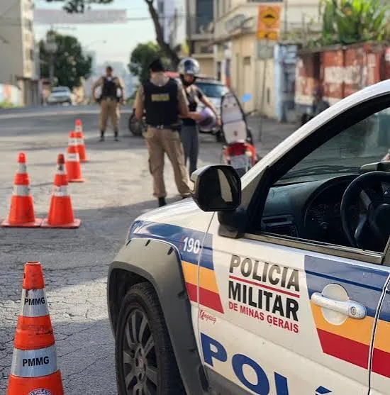 Adolescente conhecido como “Caveirão” é apreendido por tráfico de drogas em Sete Lagoas