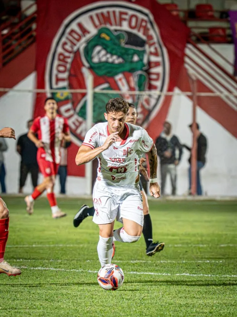 Democrata vence o Villa Nova no primeiro jogo da final do Módulo II