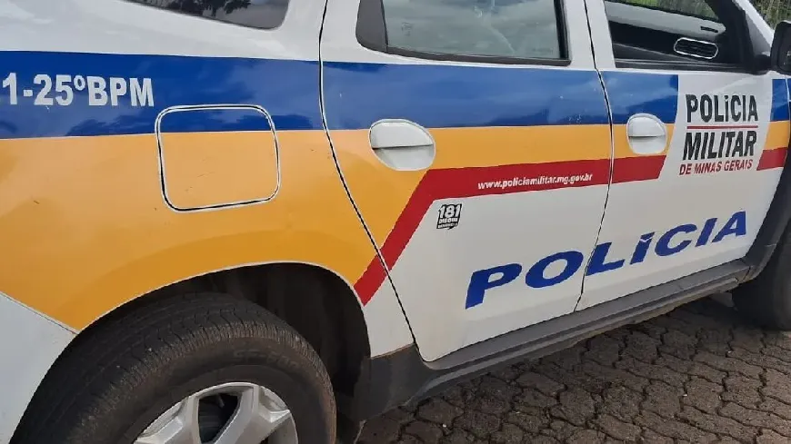 Adolescente de 14 anos é apreendido com drogas e simulacro de arma de fogo em Sete Lagoas