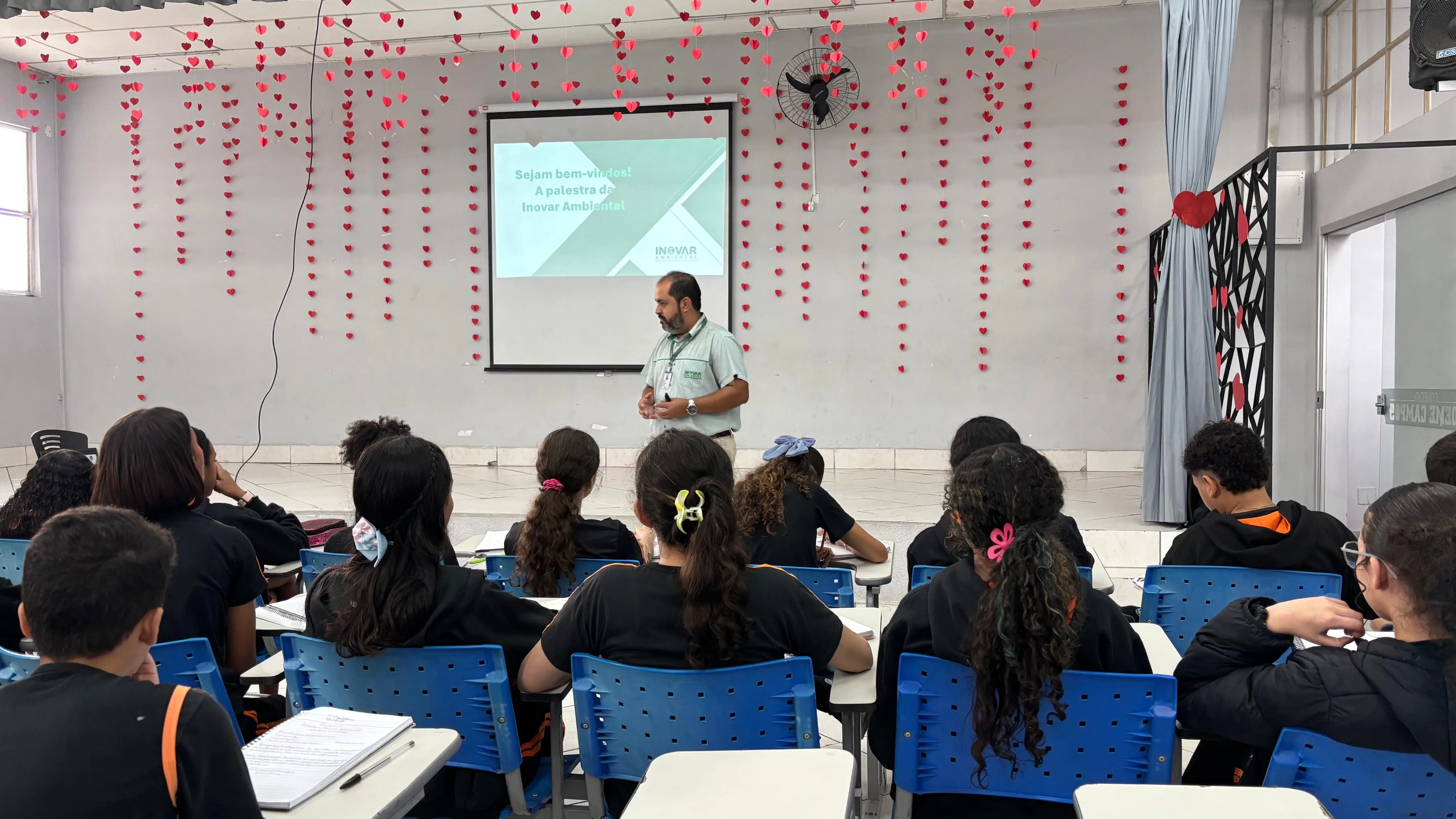 Alunos mobilizam famílias e ajudam a destinar mais de 300 quilos de resíduos eletrônicos em projeto ambiental