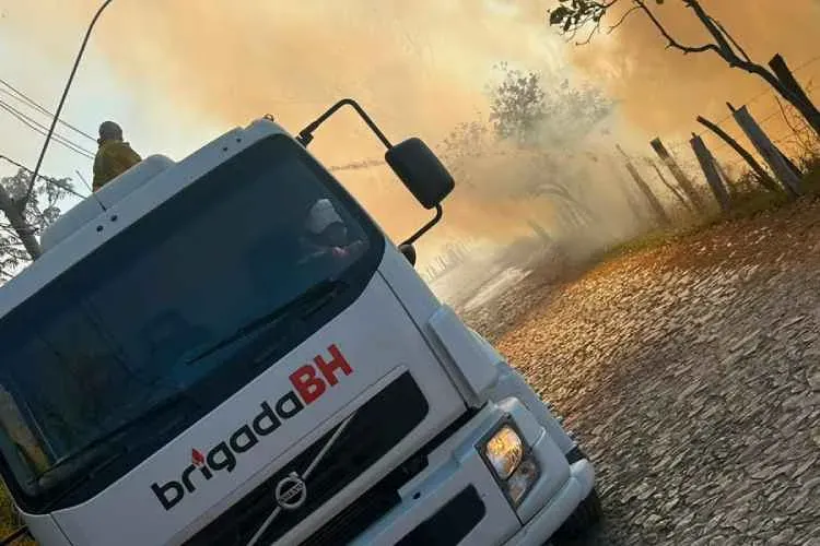 Incêndio na Serra de Santa Helena consome mais de 11 hectares; suspeita de crime ambiental é investigada