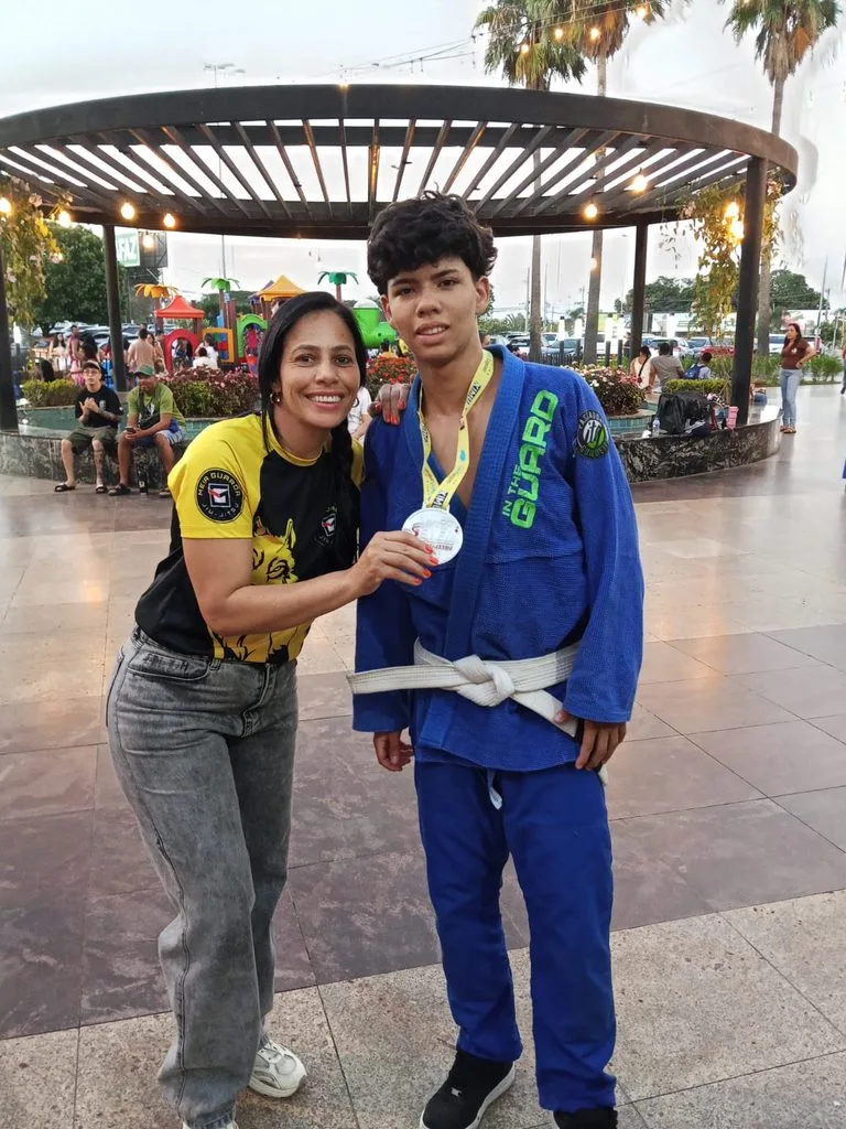 Academia de Sete Lagoas conquista 12 medalhas em copa de jiu-jitsu no fim de semana