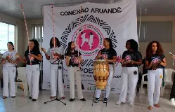 Coletivo de Sete Lagoas reúne mulheres capoeiristas em ação do Agosto Lilás