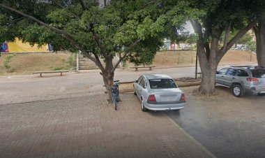 Idoso e homem são flagrados fazendo sexo oral na praça pública, em plena luz do dia em Sete Lagoas