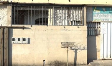 Mãe esfaqueia criança de 10 anos durante crise de fúria por falta de medicamento