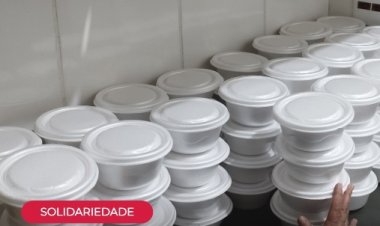 Mineiro faz promessa e doa quantidade de marmitas do total de dias que ficou desempregado