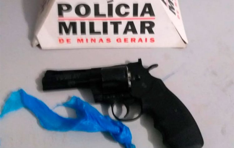 Mulher é presa com maconha e revólver calibre 38, no bairro do Carmo I em Sete Lagoas