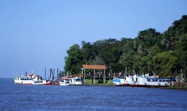 Embarcação de passageiros naufraga e deixa ao menos 14 mortos e 26 desaparecidos em Belém