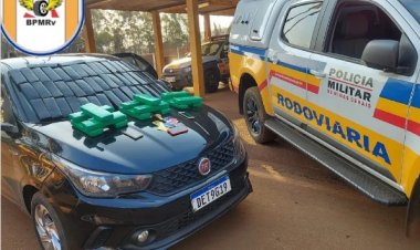 Homens são presos com cheque de 20 mil, carro roubado e 62 barras de maconha na RMBH