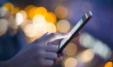 Ladrão segura mulher pelo braço e rouba celular dela, no bairro Luxemburgo em Sete Lagoas