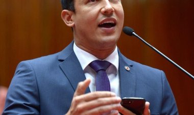 Deputado Douglas Melo anuncia publicação da licitação do Hospital Regional