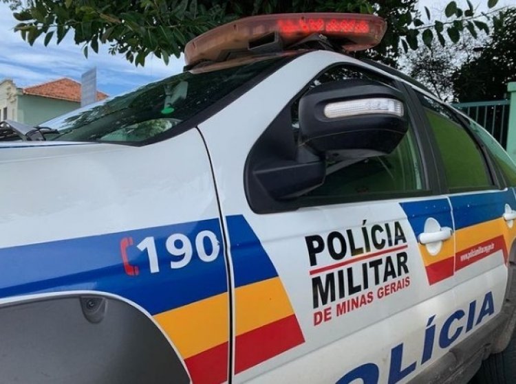 Homem arromba porta de bar e agride a pauladas, proprietária do estabelecimento e outra mulher, em Inhaúma