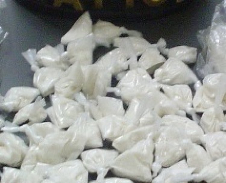 Irmãs são presas com 32 petecas de cocaína, no bairro Santa Luzia em Sete Lagoas