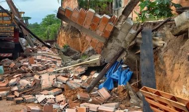 Chuva forte provoca estragos em Betim