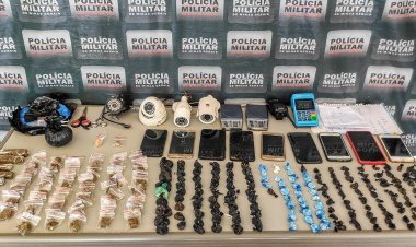 Dois são presos e três apreendidos suspeitos de tráfico de drogas no bairro Brasília em Sete Lagoas