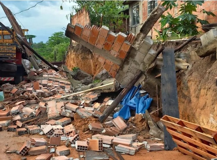 Chuva forte provoca estragos em Betim