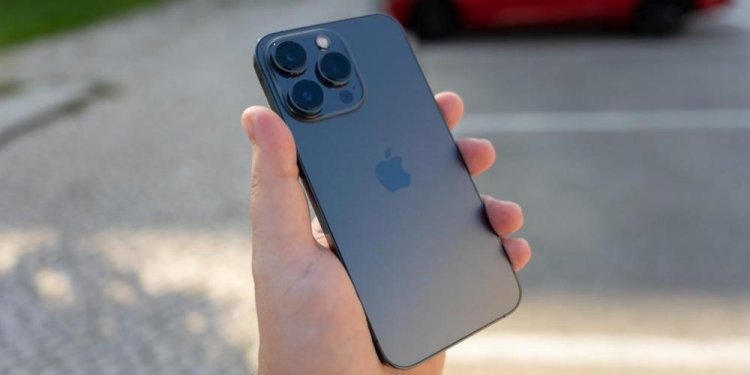 Celular de estudante, avaliado em R$ 3 mil, é furtado em sala de aula da E.E. Arthur Bernardes, em Sete Lagoas