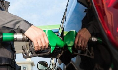 Motorista abastece carro, foge sem pagar e ainda leva máquina de cartão de posto em Sete Lagoas