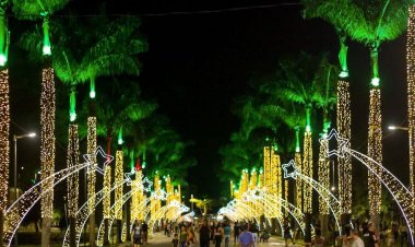 Sete Lagoas inaugura iluminação de Natal com diversas atrações; confira