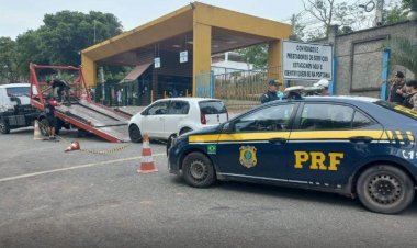 Mulher é morta a tiros dentro de carro de aplicativo na BR-040, na Grande BH