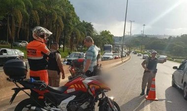 Idoso morre após ser atropelado duas vezes no Anel Rodoviário de Belo Horizonte