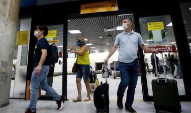Anvisa aprova volta do uso de máscaras em aviões e aeroportos