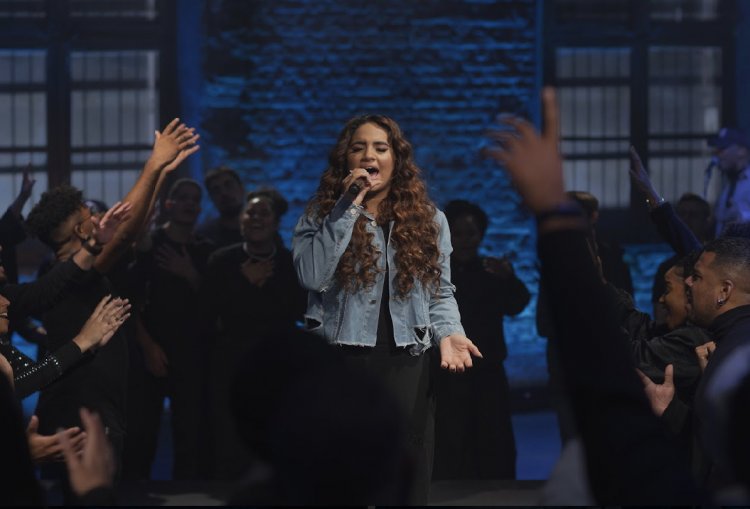 Novo single de Sarah Beatriz traz mensagem de encorajamento em tempos difíceis