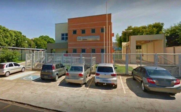 Mulher pede ajuda por bilhete em garrafa pet após ser sequestrada pelo ex-namorado em Minas