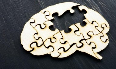 Medicamento experimental contra Alzheimer promete desacelerar progressão da doença