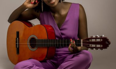 É Hoje: Cantora Keilla Júnia chega à semifinal do programa The Voice Brasil
