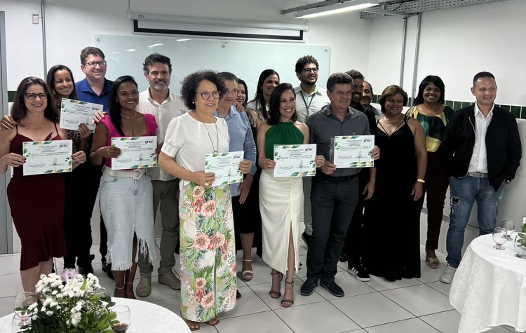 Grau Técnico em parceria intermediada pelo vereador  Janderson Avelar capacita Professores da rede municipal  para prestar primeiros socorros no ambiente escolar