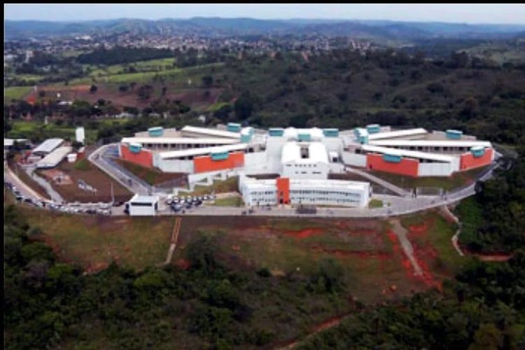 Homens serram grade de cela e fogem de presídio em Ribeirão das Neves