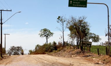 Ladrões fecham estrada entre Araçaí e Sete Lagoas, roubam motoristas e atropelam vítima