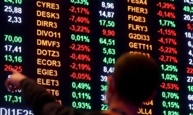 Após "revogaço", Ibovespa derrete 3% no 1º dia de governo Lula; dólar e juros disparam