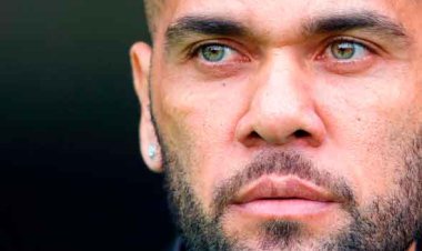 Jogador da Seleção Daniel Alves é preso por acusação de assédio sexual