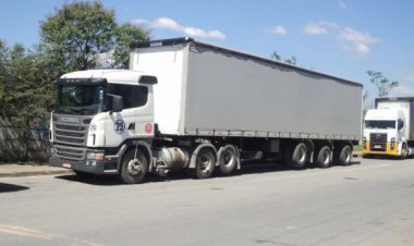 Trio rende caminhoneiro para realizar assalto em Sete Lagoas