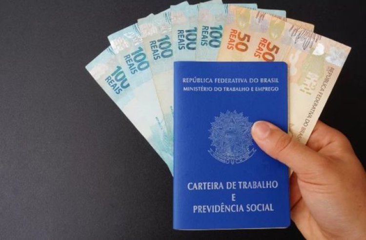 Salário mínimo ainda não foi corrigido para R$ 1.320 e assunto segue em discussão