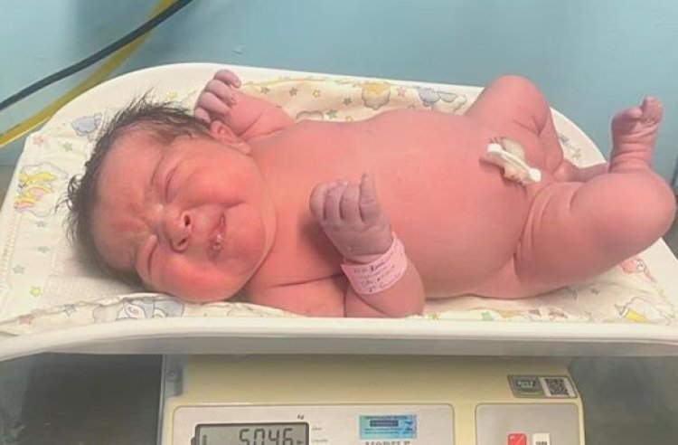 Super bebê: Mãe dá à luz a bebê 'gigante' com mais 5 kg