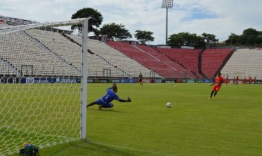 Democrata: Comissão trabalha situações de jogo em mais um trabalho antes da partida contra o Villa Nova