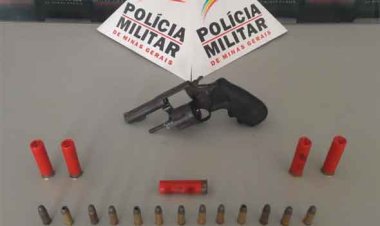 Dois homens são presos por porte ilegal de arma de fogo e munições no Interlagos