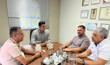 Deputado Douglas Melo e prefeito Aroldinho de Paraopeba lutam por transporte para comunidade da Pontinha