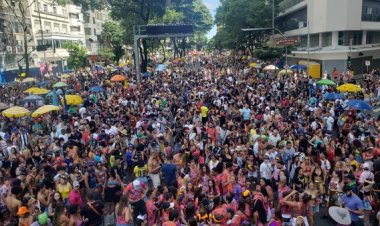 Com MCs e Ala do Passinho, bloco Funk You arrasta milhares de foliões no centro de Belo Horizonte