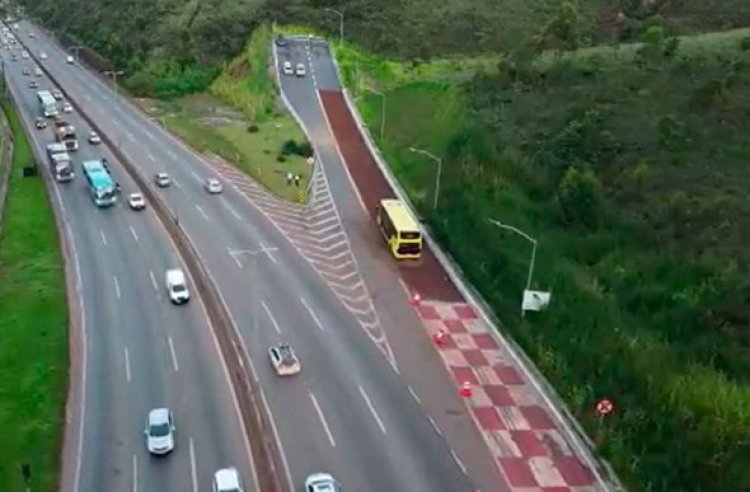 Ônibus usa área de escape do Anel Roviário de BH após perder os freios