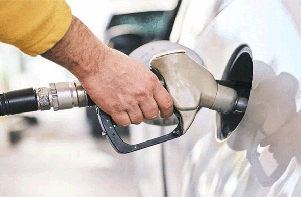 Petrobras anuncia redução de R$ 0,40 no preço do diesel