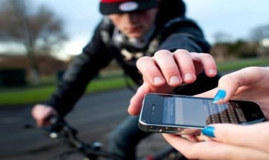 Adolescente tem celular roubado próximo ao Clube Náutico de Sete Lagoas