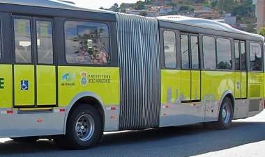 Homem é preso por abusar de mulher enquanto socorria colega que passava mal em ônibus
